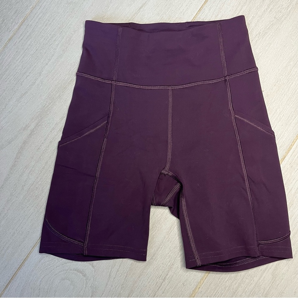 Lululemon Fast and Free High-Rise Short 6" 5 Pocket in a retired purple